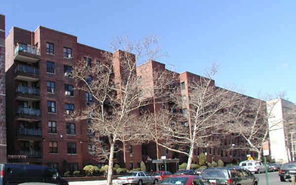 Primary Photo - 222 E 17th St