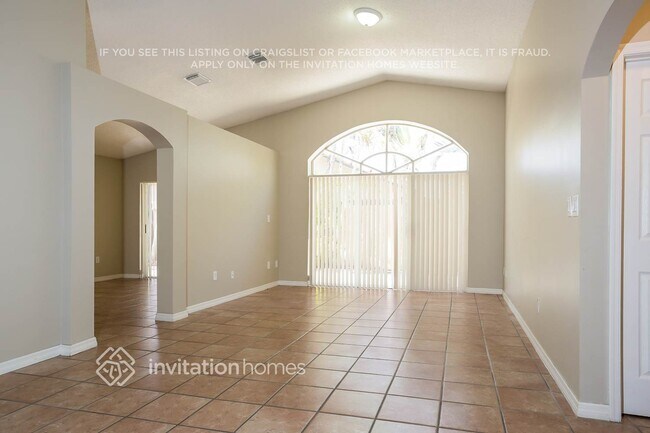 Foto del edificio - 15927 SW 82nd St