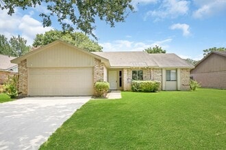Building Photo - 710 Old Colony Dr
