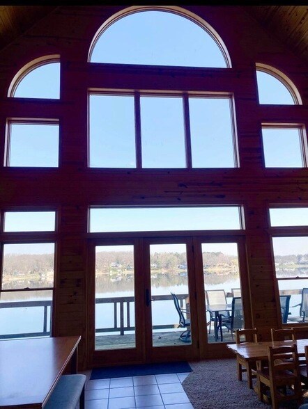 Foto del edificio - 275 St Marys Lake Rd