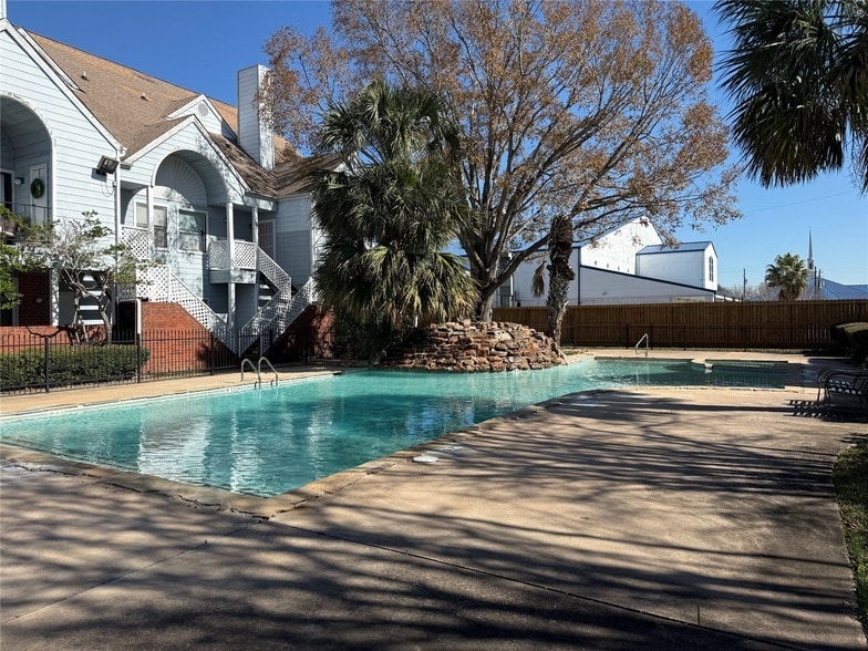 Photo - 14550 Fonmeadow Drive Unit 1106