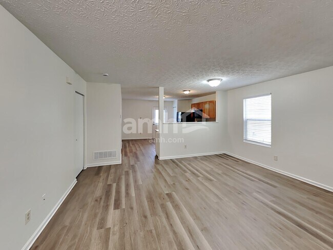 Building Photo - 7504 Hemrich Dr