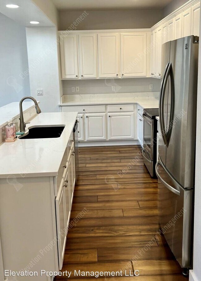 Building Photo - 4 br, 3 bath House - 61144 Foxglove Loop