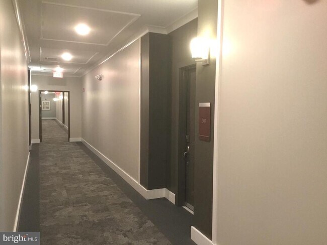 Foto del edificio - 11200 Reston Station Blvd