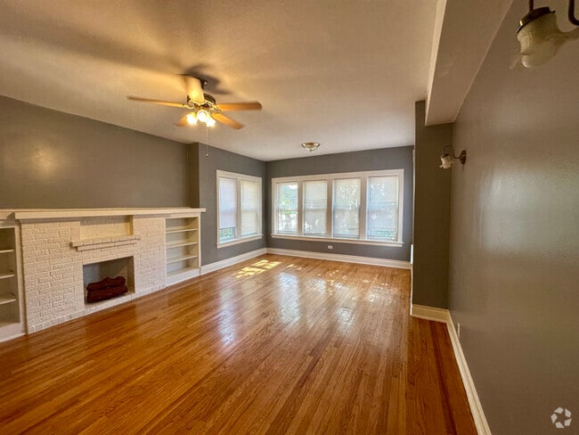 Building Photo - 4627 N Monticello Ave