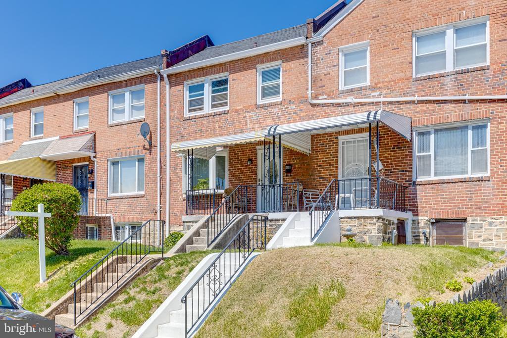 Primary Photo - 42 N Kossuth St