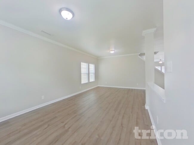 Building Photo - 2069 Durand Rd