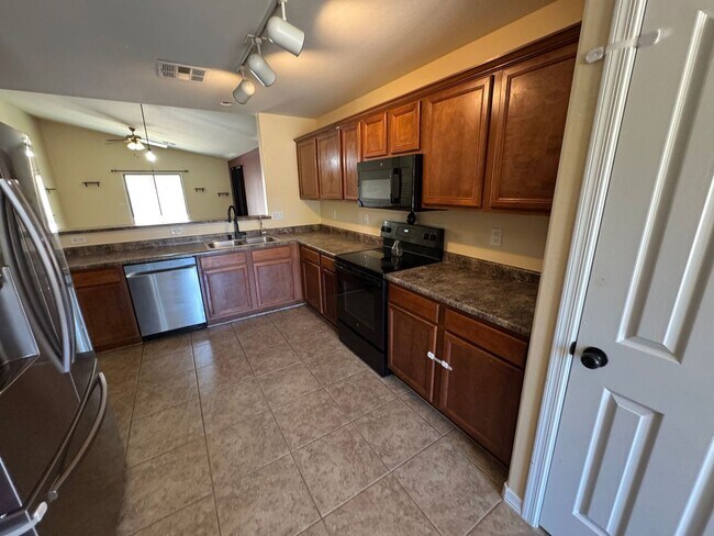 Building Photo - 7371 W Alicia Dr