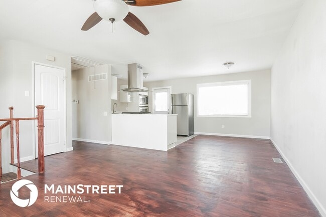Building Photo - 5 Churchill Downs Dr