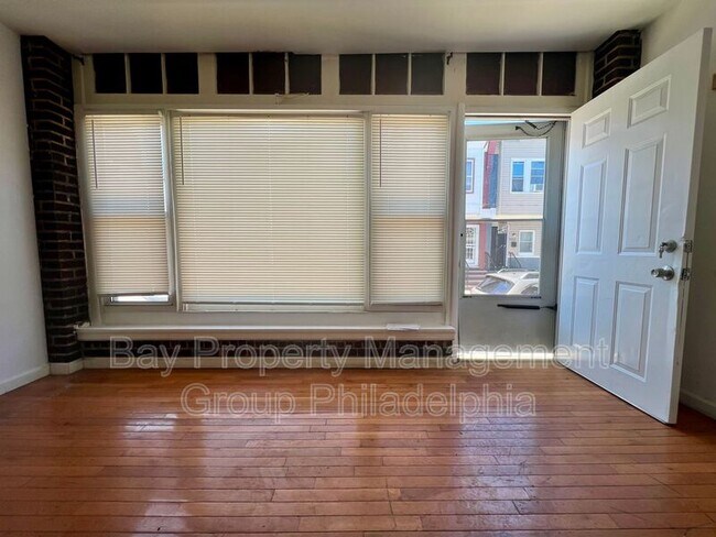 Foto del edificio - 3253 N Dover St