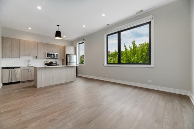 Building Photo - 2 bedroom in Chicago IL 60647