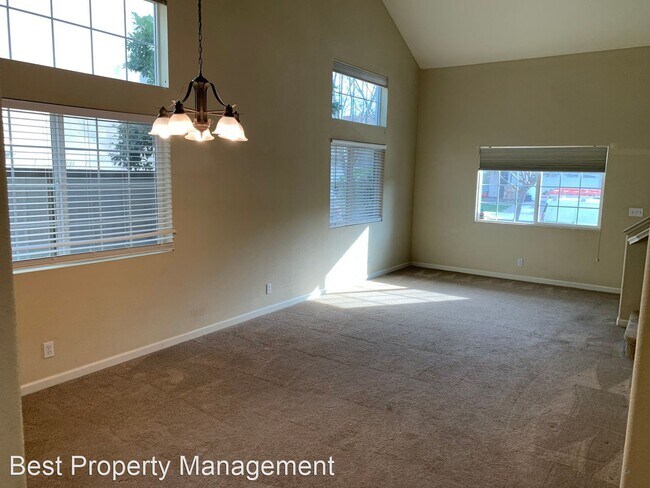 Building Photo - 4 br, 3 bath House - 1785 Corte Vista St