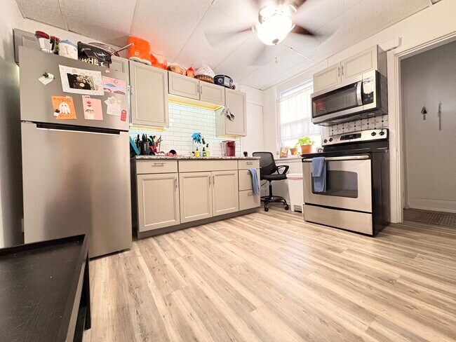 Foto del edificio - 5807 Hobart St