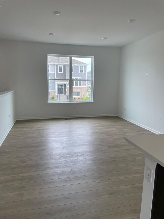 Foto del edificio - 14936 S McCarthy Cir
