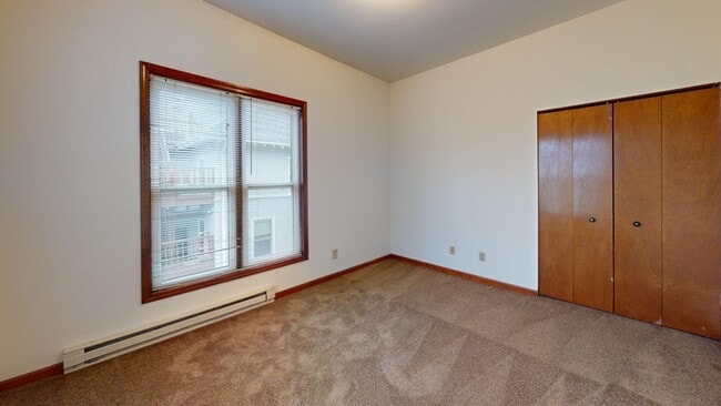 Building Photo - 11 E Gilman St