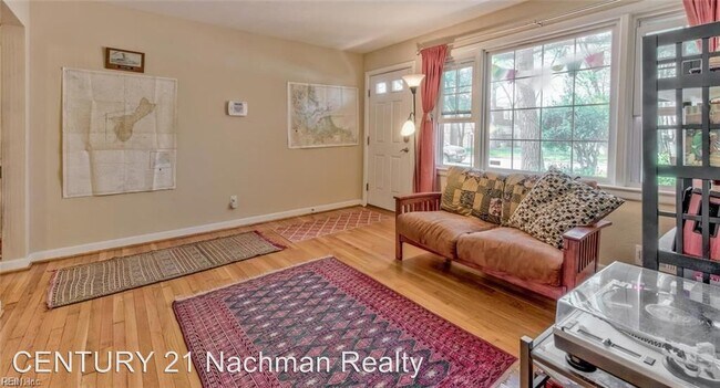 Foto del edificio - 3 br, 1 bath House - 945 Cambridge Avenue