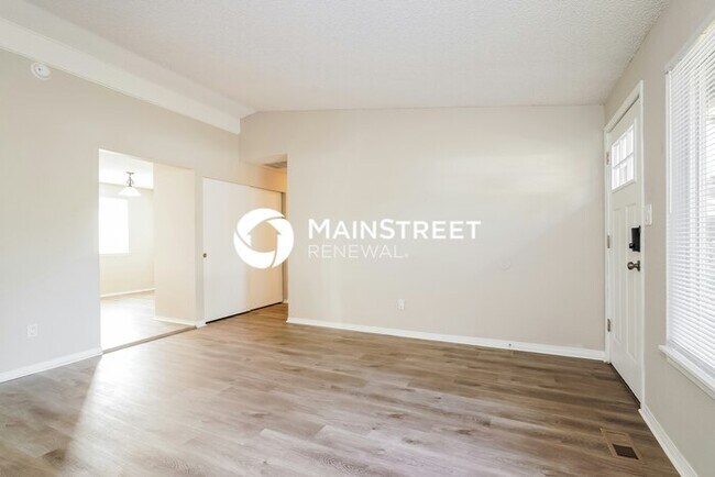 Foto del edificio - 3 Bedroom Pet-Friendly Home in PUYALLUP, W...