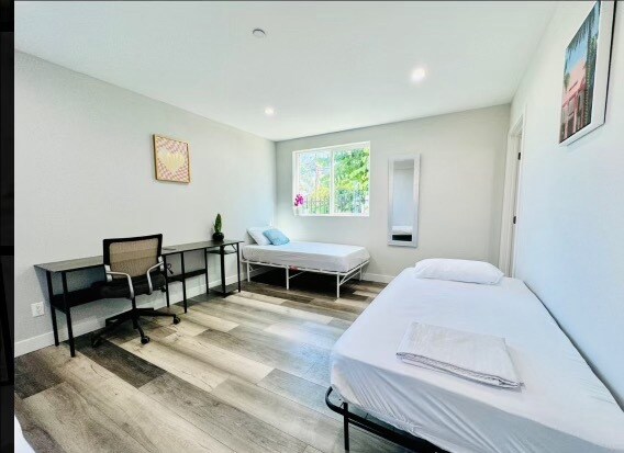 Foto principal - 1301 N Kingsley Dr