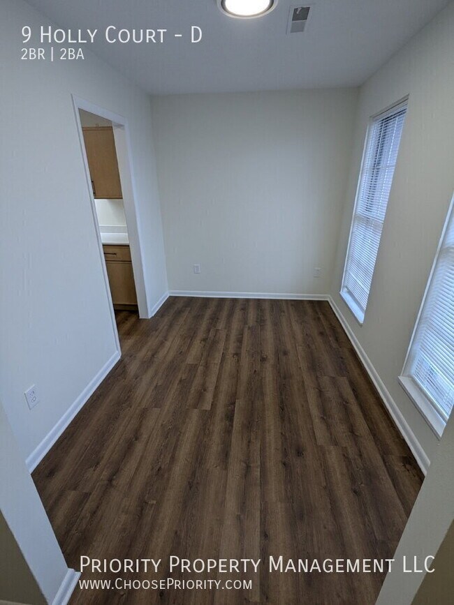 Foto del edificio - 9 Holly Ct