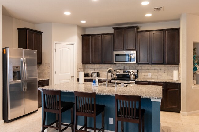 Foto del edificio - 737 Cornflower Ct