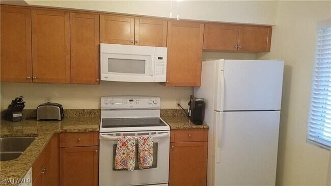 Foto del edificio - 1075 Foxfire Ln