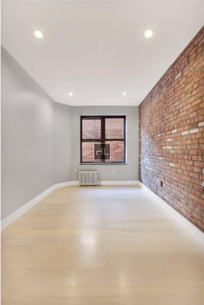 Building Photo - Stanton Street