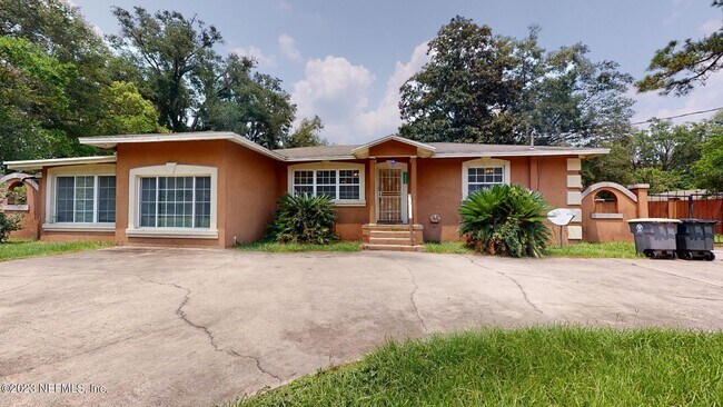 Foto del edificio - 8229 Hogan Rd
