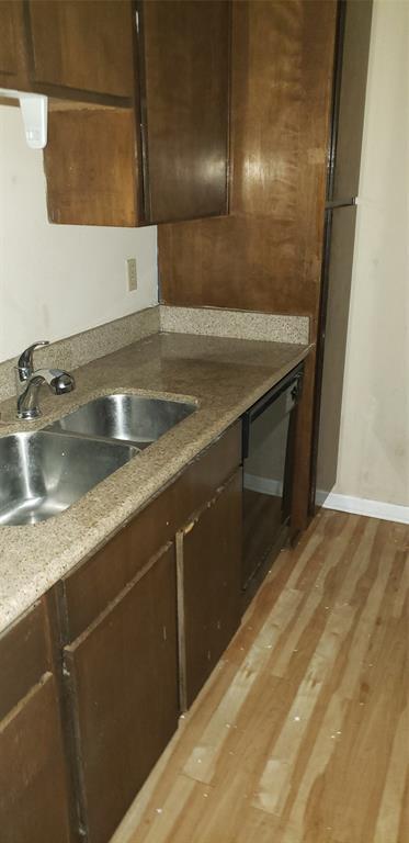 Building Photo - 8425 Hearth Dr