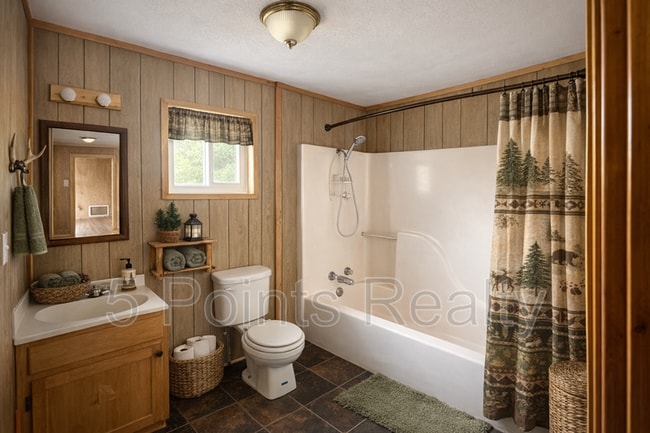 Foto del edificio - 7435 Cycle Ln