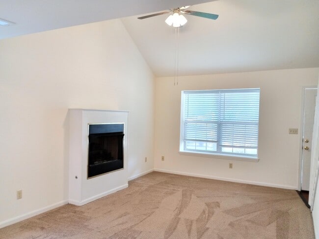 Foto del edificio - 3501 Delmar Ct