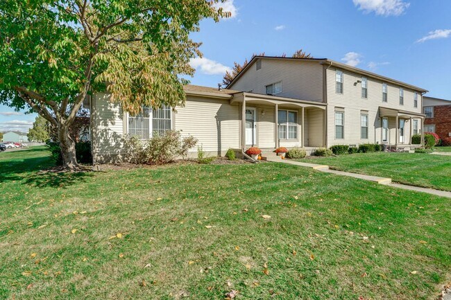 Building Photo - Charming 2BR Townhome in Sterling Heights