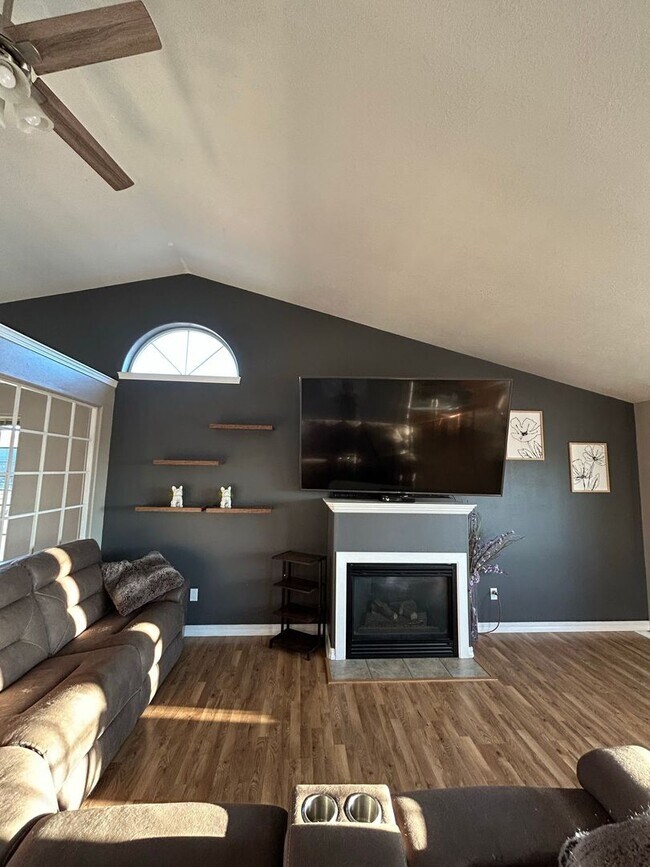 Foto del edificio - Short term Furnished Home