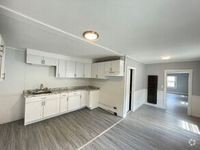 Building Photo - 9 Patten Ct