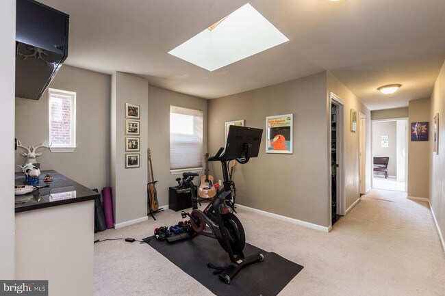 Foto del edificio - 2810 Poplar St