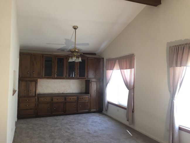 Foto del edificio - 16019 Lavergne Ave