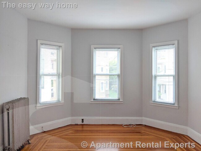 Building Photo - 14 Belknap St