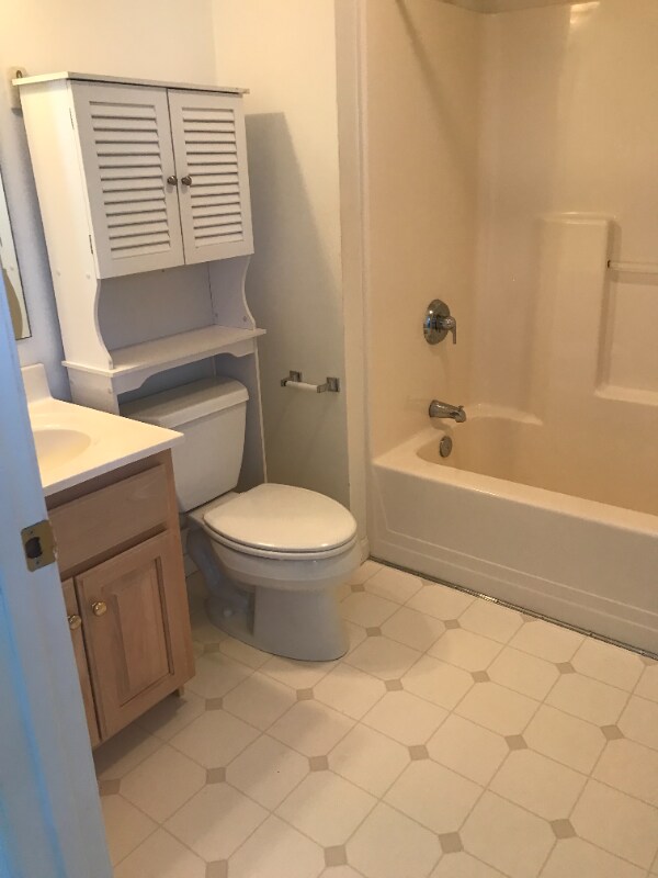 Foto del edificio - 28503 Pinehurst Cir