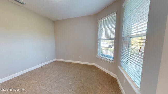 Foto del edificio - 33 Eagles Nest Ln