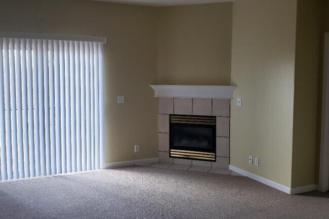 Foto del edificio - Snyder Avenue Townhomes