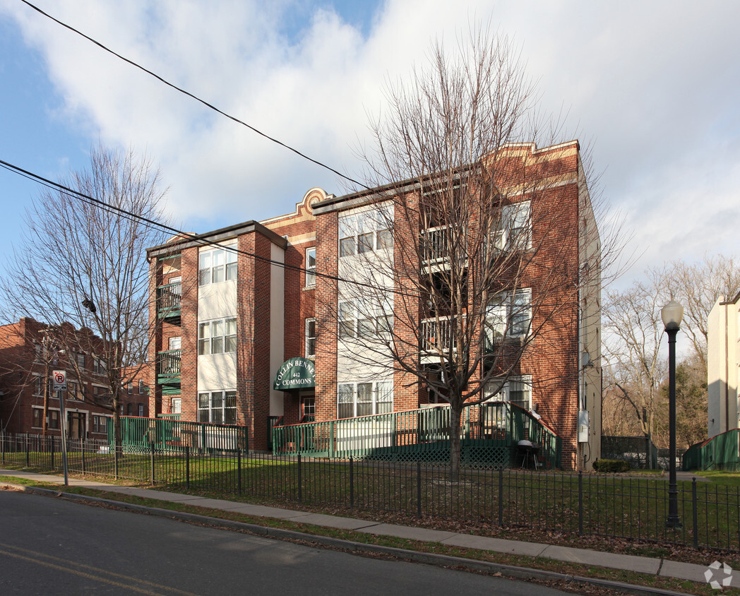 Foto del edificio - Collin Bennett Commons