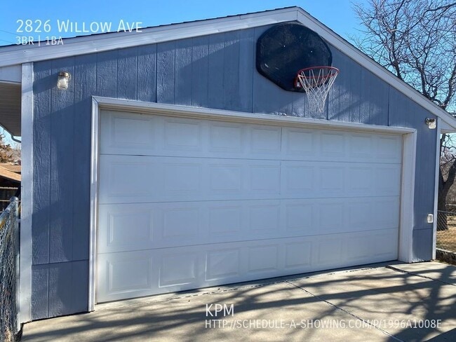Building Photo - 3 BED | 1 BATH | DOUBLE GARAGE | ROBBINSDALE
