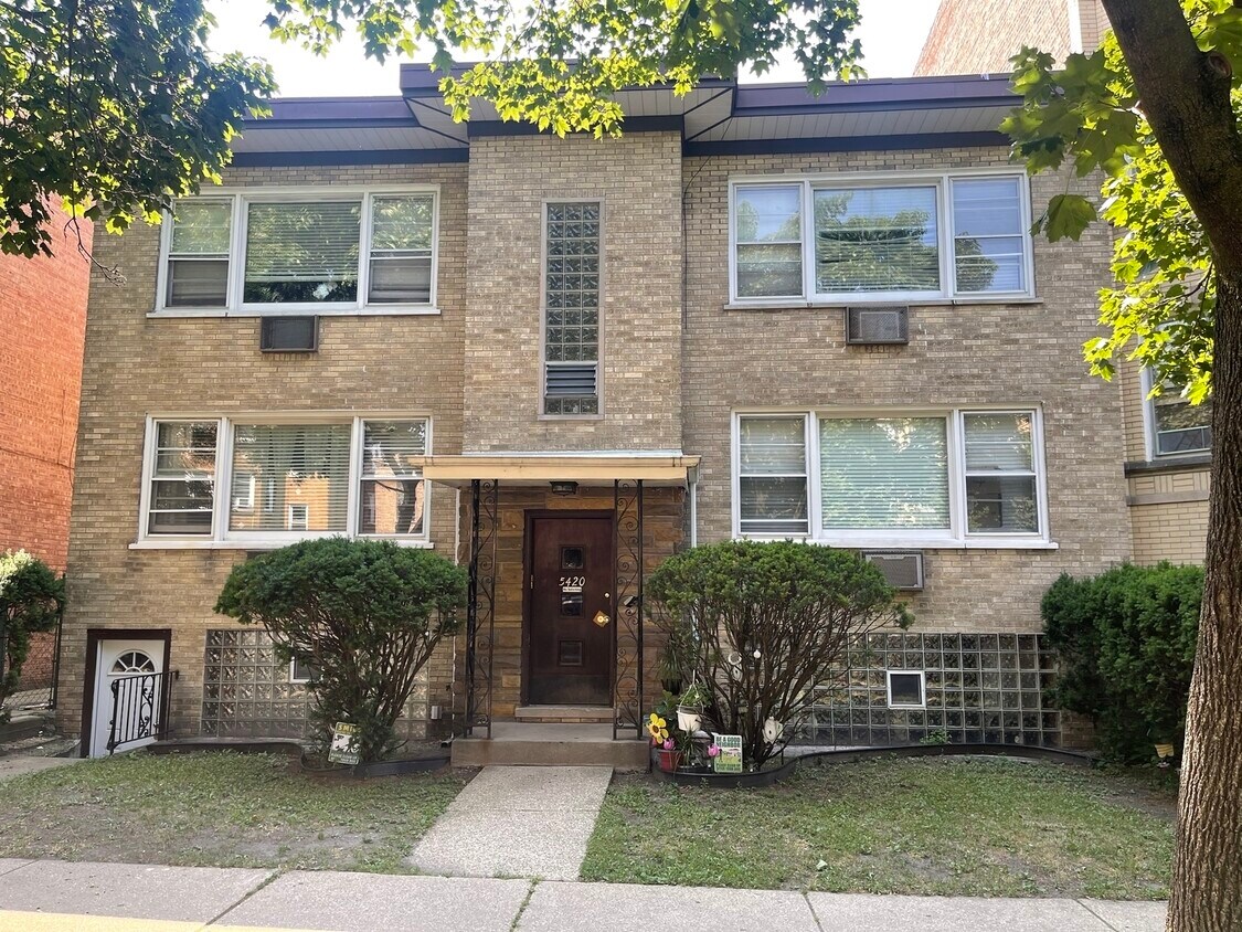 Foto principal - 5420 N Campbell Ave