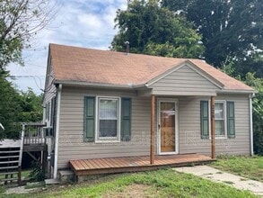 Building Photo - 226 E Pritchard St