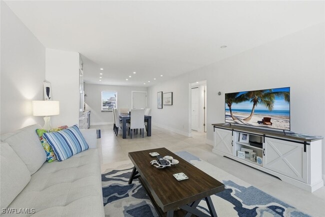 Building Photo - 4200 Belair Ln