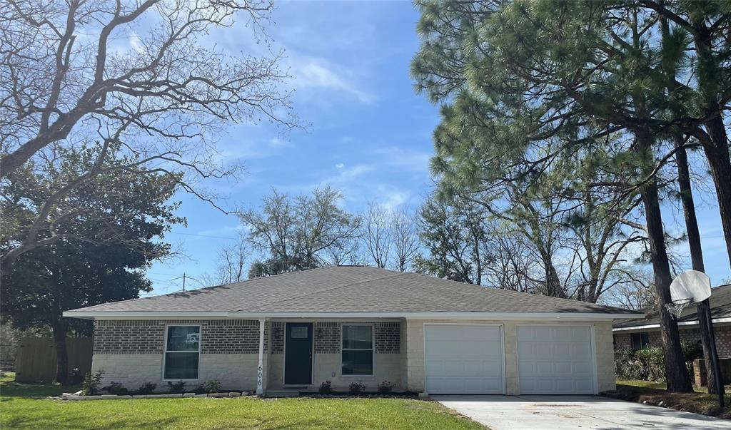Foto principal - 606 S Kaufman Dr