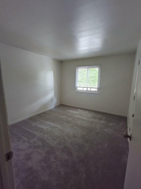 Building Photo - 600 Reusens Rd