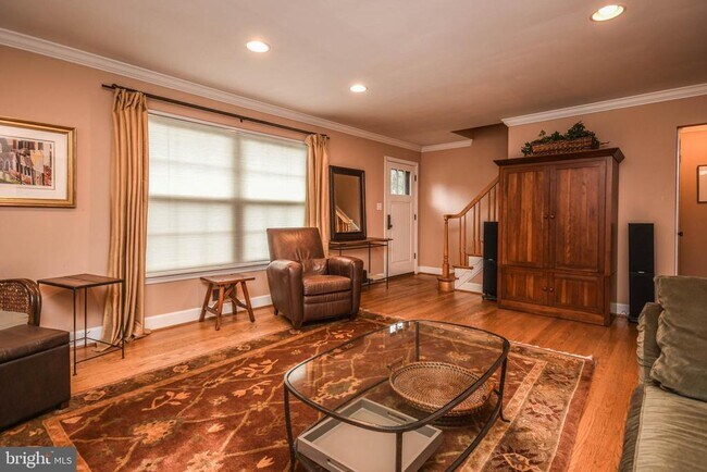 Foto del edificio - 8804 Walnut Hill Rd