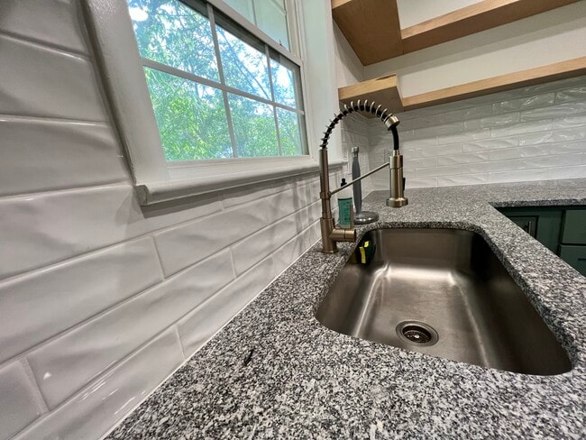 Deep sink - 9 Rhudy Rd