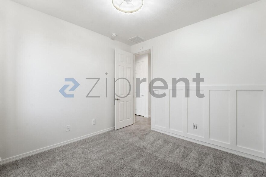 apt-005　APT-013 2313 N 195th Dr, Buckeye, AZ 85396 | Apartments.com