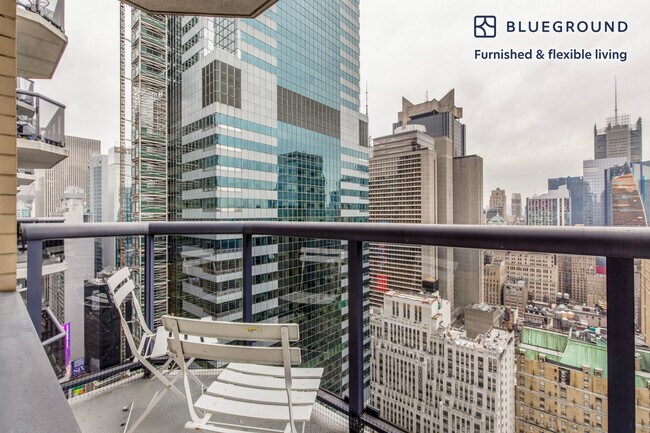 Foto del edificio - 235 W 48th St